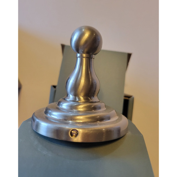 Set of 2 Hometrends Windsor Collection Metal Towel Wall Hanger CB26629W - Picture 5 of 7